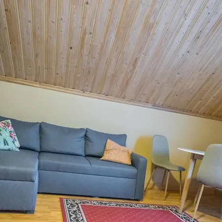 Ruskatupa By Interhome איקאלינן